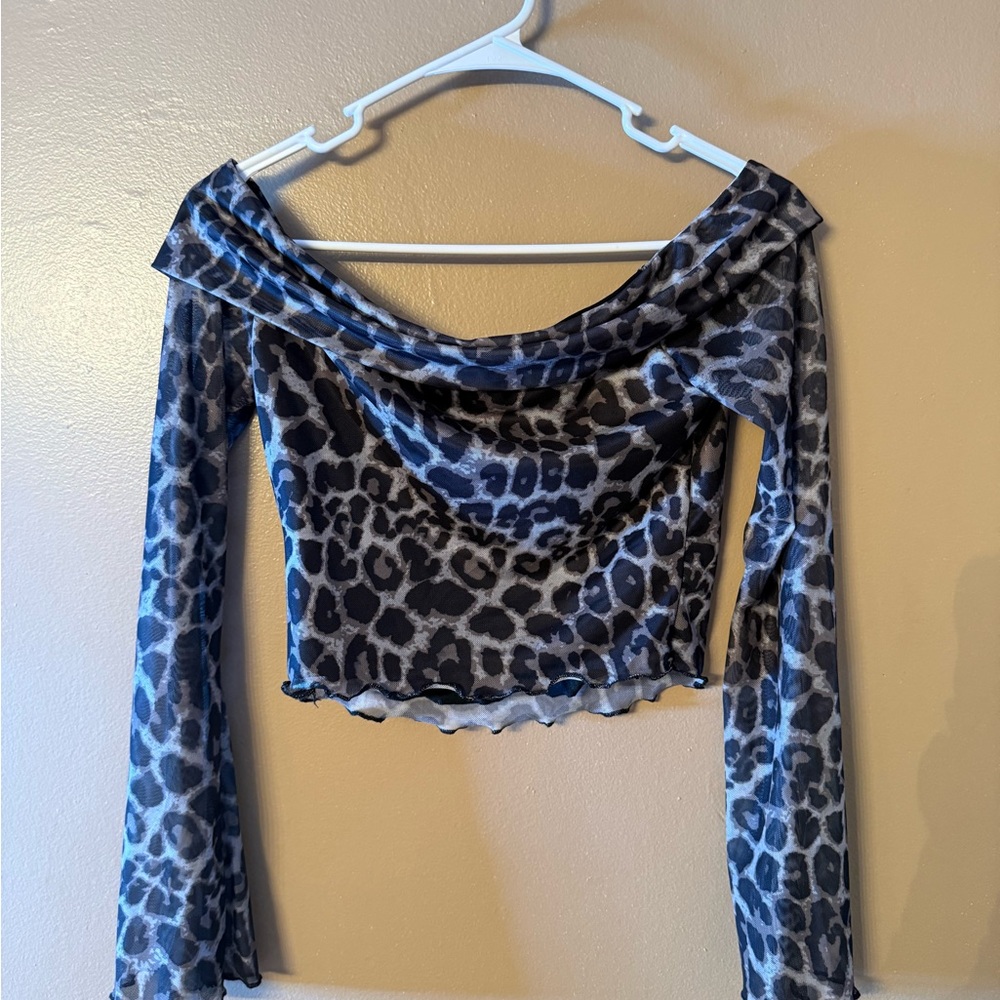 SHEIN Black Leopard Off-Shoulder Blouse